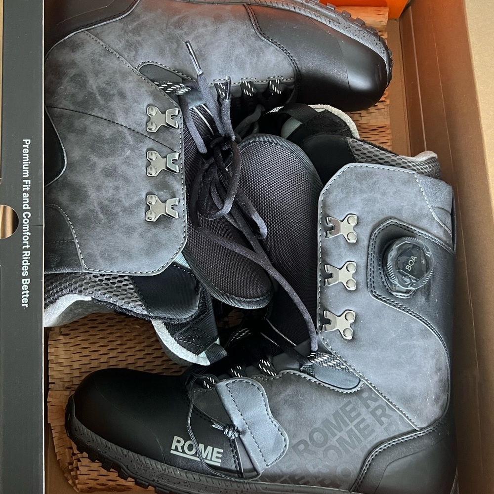 Rome Bodega snowboard boots